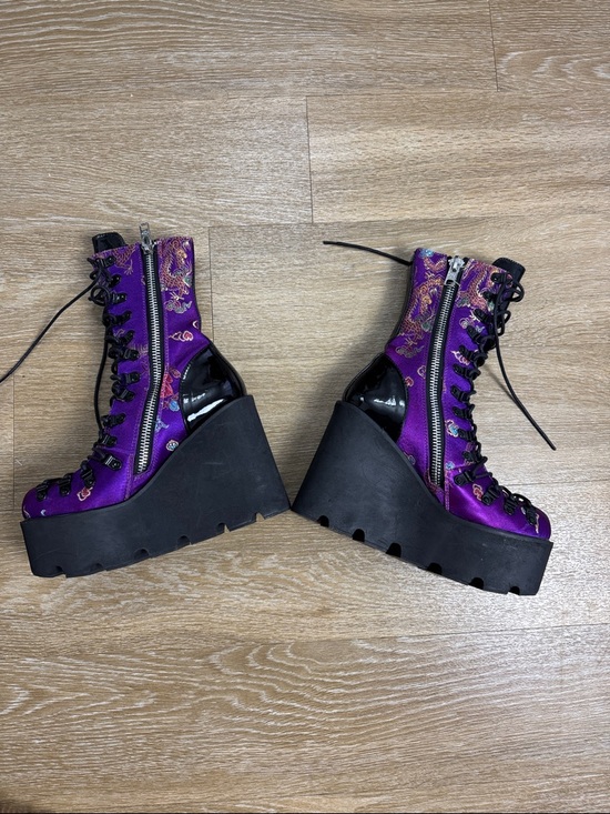 Dolls Kill Current Mood Purple Black Satin Platform Dragon Boots size 8 - Picture 6 of 15